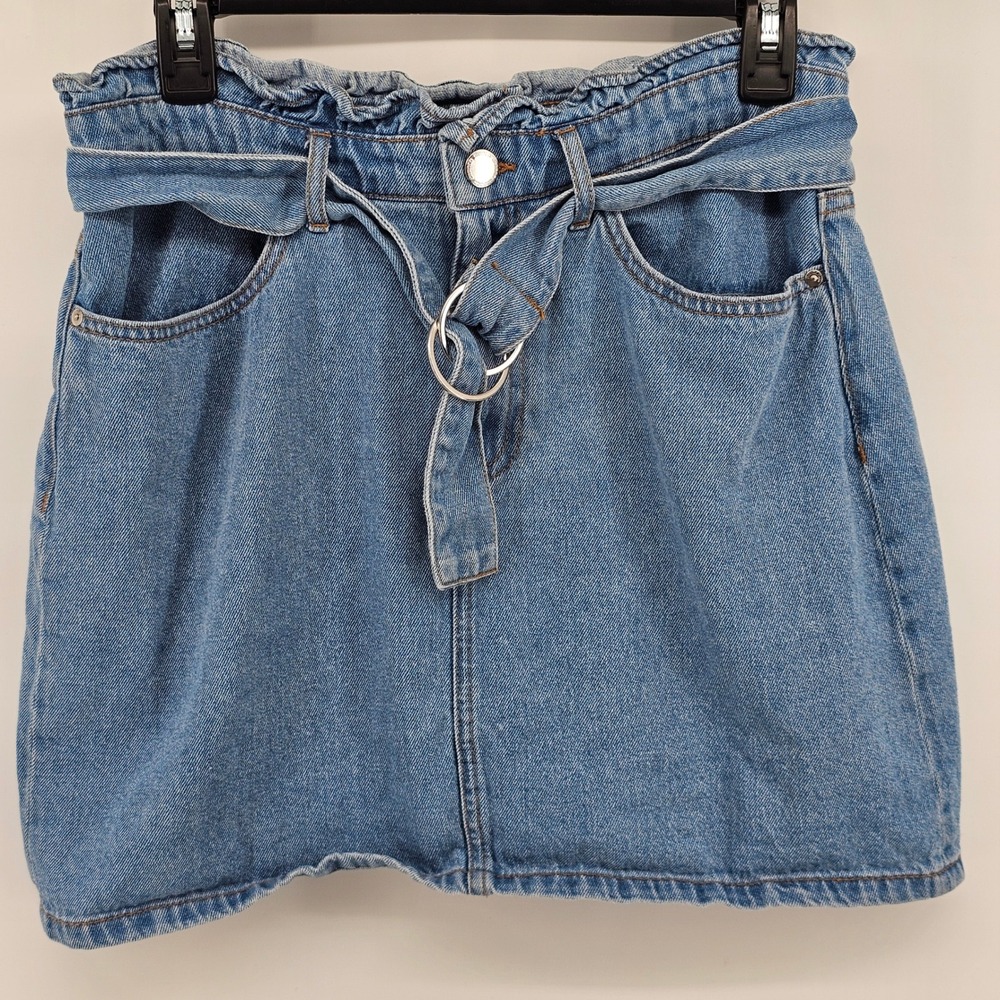 H&M Divided Denim Mini Skirt Womens Size 8 Blue Paperbag Waist O-Ring Belt High